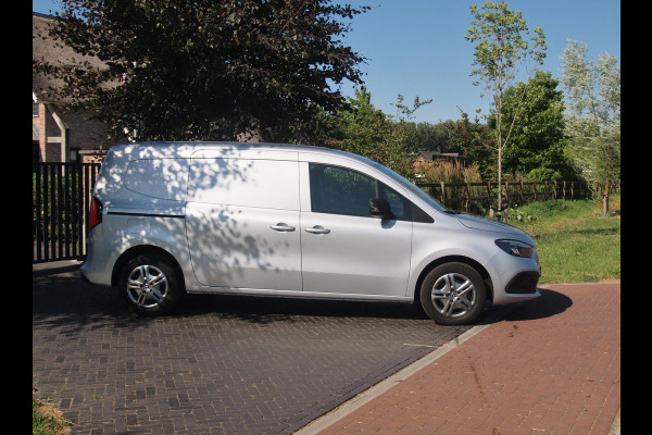Mercedes-Benz Citan 112 CDI L2 Pro | 3 persoons | Camera | Trekhaak | Automaat | Apple Carplay | Navi | Cruise Control |