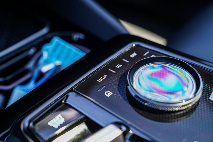 BMW i5 EDrive40 84 kWh | Bowers & Wilkins | Head Up Display | Stoelverkoeling | 360 Camera | AR Camera | Elektrisch trekhaak