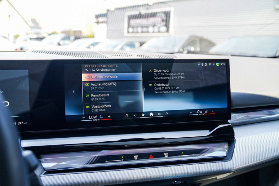 BMW i5 EDrive40 84 kWh | Bowers & Wilkins | Head Up Display | Stoelverkoeling | 360 Camera | AR Camera | Elektrisch trekhaak