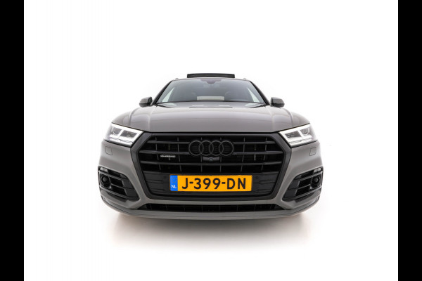 Audi Q5 55 TFSI S-Line Competition Quattro (Plug-In) Aut. *PANO | LEATHER | FULL-LED | HEATED-SPORTSEATS | KEYLESS | CAMERA | NAVI-FULLMAP | PRIVACY-GLASS | DIGI-COCKPIT | CRUISE-ADPAPTIVE | DAB | 21"ALU*