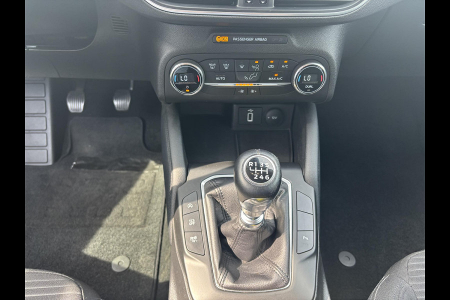 Ford FOCUS Wagon 1.5 EcoBoost Titanium Business elektrisch wegklapbare trekhaak