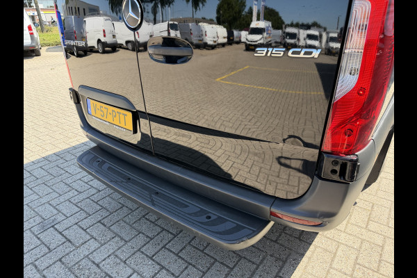 Mercedes-Benz Sprinter 315 1.9 CDI L3H2 / vaste prijs rijklaar € 28.950 ex btw / euro 6 / bpm vrij / lease vanaf € 473 / cruise en climate control / Apple Carplay Android Auto