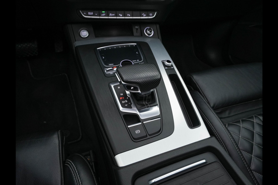 Audi Q5 55 TFSI S-Line Competition Quattro (Plug-In) Aut. *PANO | LEATHER | FULL-LED | HEATED-SPORTSEATS | KEYLESS | CAMERA | NAVI-FULLMAP | PRIVACY-GLASS | DIGI-COCKPIT | CRUISE-ADPAPTIVE | DAB | 21"ALU*