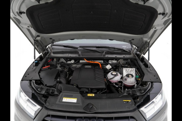 Audi Q5 55 TFSI S-Line Competition Quattro (Plug-In) Aut. *PANO | LEATHER | FULL-LED | HEATED-SPORTSEATS | KEYLESS | CAMERA | NAVI-FULLMAP | PRIVACY-GLASS | DIGI-COCKPIT | CRUISE-ADPAPTIVE | DAB | 21"ALU*