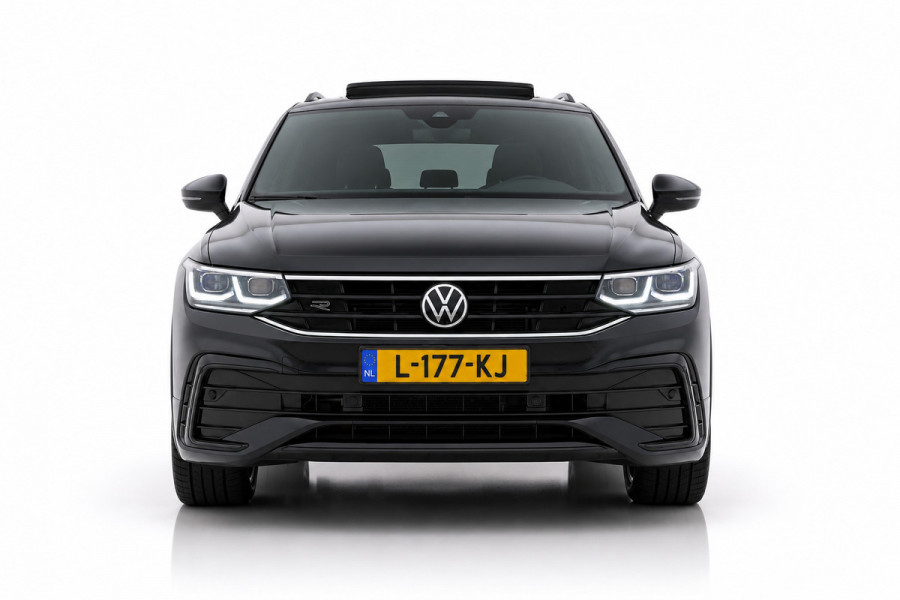 Volkswagen Tiguan 1.5 TSI R-Line Black Style | IQ.LIGHT | DEALER OND. | PANODAK | ADAPTIEVE CRUISE CONTROLE