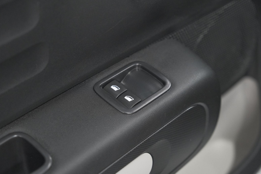 Citroën C3 PureTech 82 S&S Feel Edition | Parkeersensoren | Navigatie | Apple Carplay | Climate Control