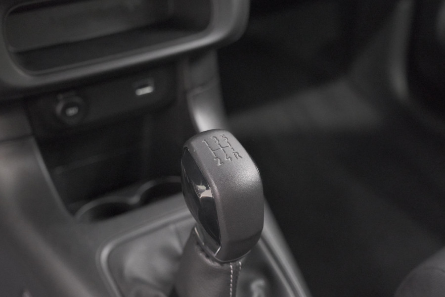 Citroën C3 PureTech 82 S&S Feel Edition | Parkeersensoren | Navigatie | Apple Carplay | Climate Control