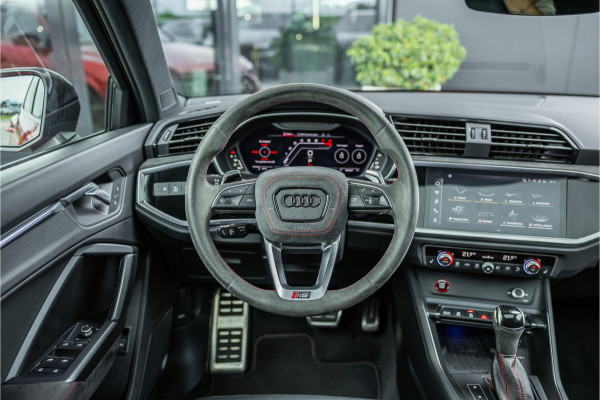 Audi RSQ3 Sportback TFSI - Maxton | Panorama | B&O | Carbon | 360 Camera