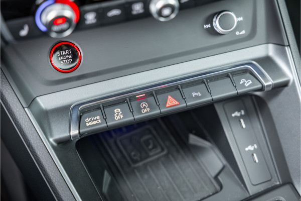 Audi RSQ3 Sportback TFSI - Maxton | Panorama | B&O | Carbon | 360 Camera