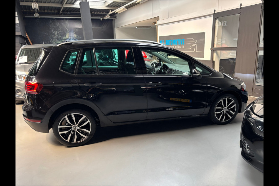 Volkswagen Golf Sportsvan 1.0 TSI Highline Edition Camera / Navigatie
