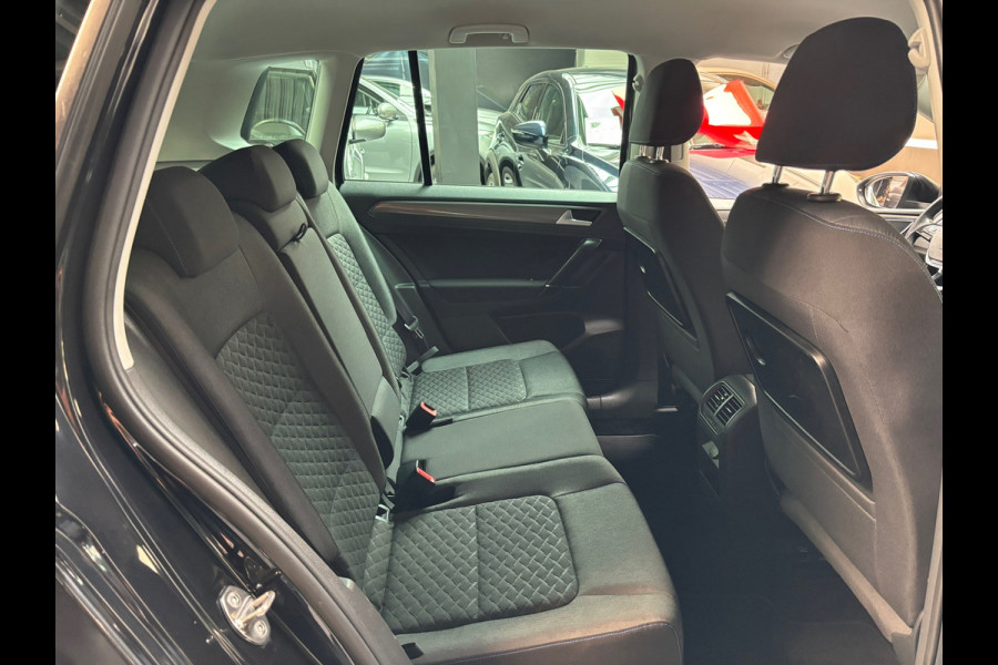 Volkswagen Golf Sportsvan 1.0 TSI Highline Edition Camera / Navigatie