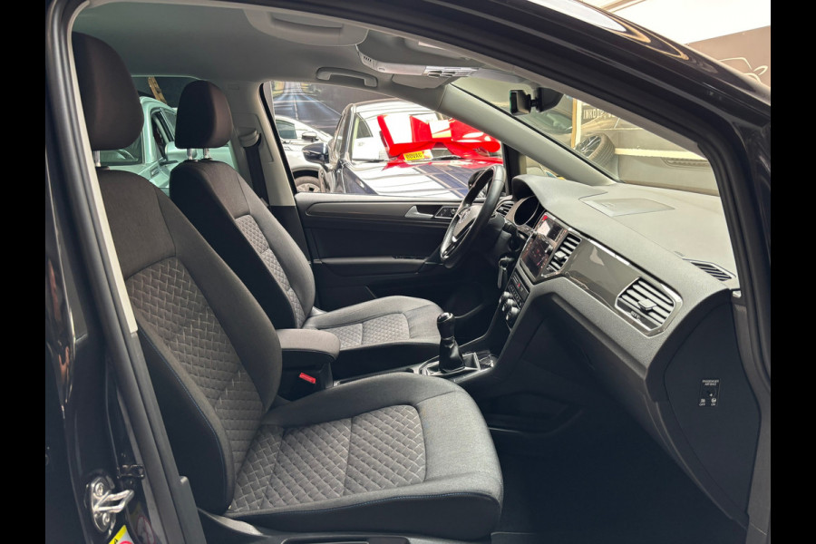 Volkswagen Golf Sportsvan 1.0 TSI Highline Edition Camera / Navigatie