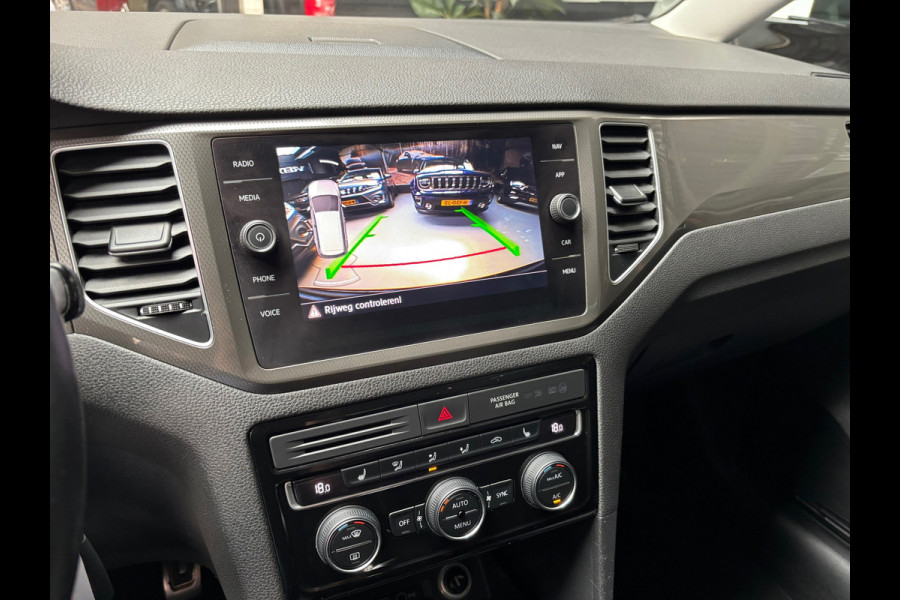 Volkswagen Golf Sportsvan 1.0 TSI Highline Edition Camera / Navigatie