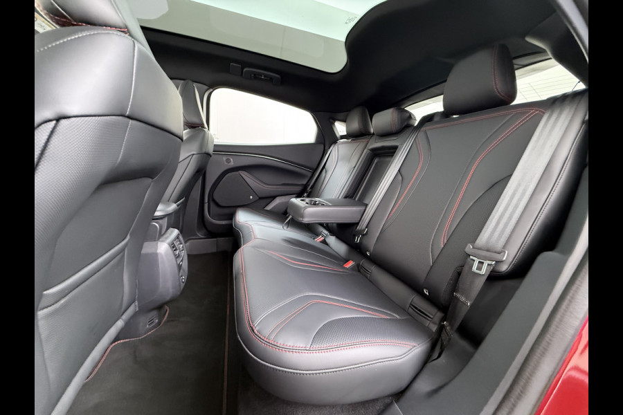 Ford Mustang Mach-E AWD 75kWh Trekhaak Techn.Plus Panoramadak 360°Camera Adap.Cruise B&O®-Hifi Leder+Memory Stoel+Stuurverwarming Elek.Stoele Keyless Android Auto Apple Carplay Elek.Achterklep Lmv 19" DAB Bluetooth Led 1e Eigenaar Origineel Nederlandse Auto Dealeronderhouden