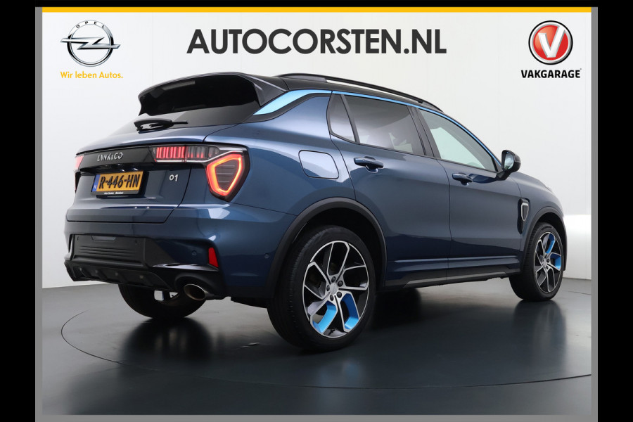 Lynk & Co 01 1.5T PHEV AUT-7 261pk Pano-Schuifdak Lmv 20" 360°Camera Apple Carplay Android Auto Adap.Cruise Navi Pdc Ecc Keyless Led Plug-In  Elek.Memory.Stoel File assistent Dodehoek detector Elektrisch bedienbare achterklep Rijstrooksensor Wifi Verkeersbord detectie Origineel Nederlandse Auto
