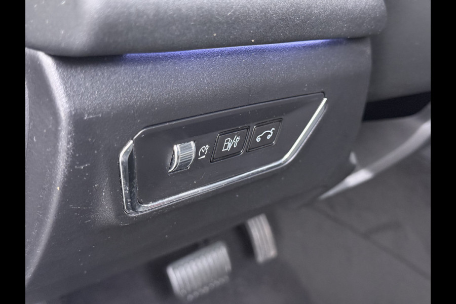 Lynk & Co 01 1.5T PHEV AUT-7 261pk Pano-Schuifdak Lmv 20" 360°Camera Apple Carplay Android Auto Adap.Cruise Navi Pdc Ecc Keyless Led Plug-In  Elek.Memory.Stoel File assistent Dodehoek detector Elektrisch bedienbare achterklep Rijstrooksensor Wifi Verkeersbord detectie Origineel Nederlandse Auto