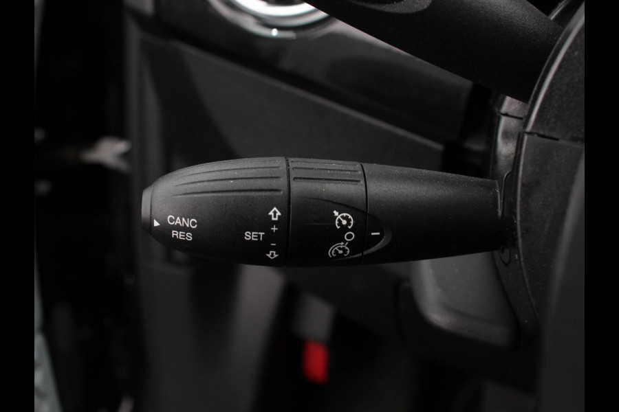 Fiat 500 1.0 Hybrid Bellavita Navigatie Climate Control Apple Carplay/Android Auto Dab Digitale Cockpit Parkeer sensoren