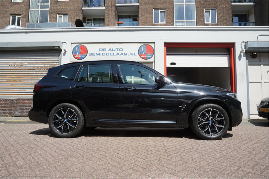 BMW X3 xDrive30e High Executive M-SPORT | Trekhaak | Panoramadak | Adaptive + Lane | BTW auto | Apple Carplay |