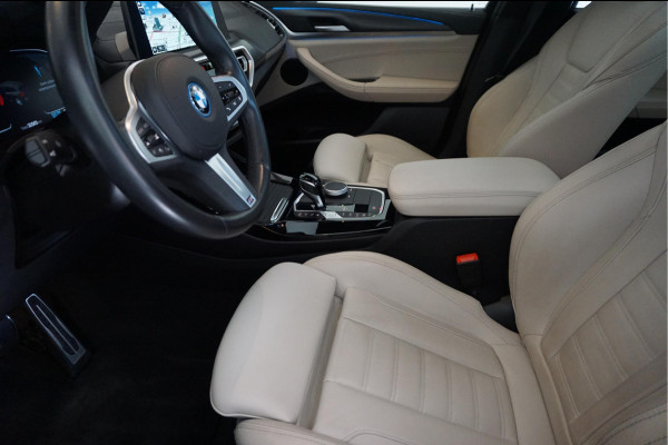 BMW X3 xDrive30e High Executive M-SPORT | Trekhaak | Panoramadak | Adaptive + Lane | BTW auto | Apple Carplay |