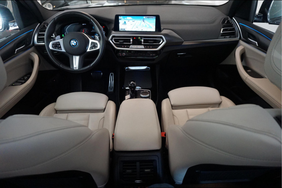 BMW X3 xDrive30e High Executive M-SPORT | Trekhaak | Panoramadak | Adaptive + Lane | BTW auto | Apple Carplay |