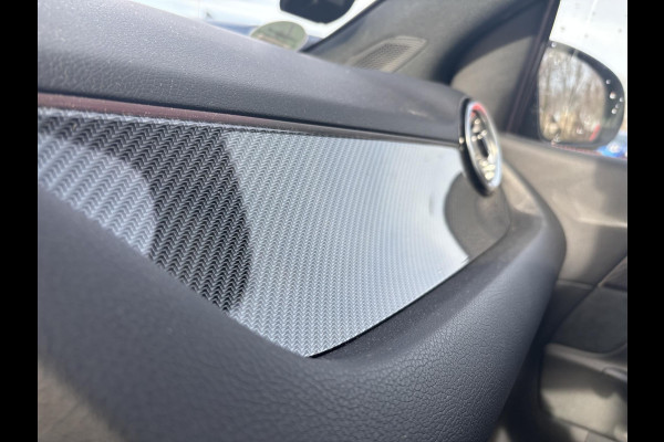 Mercedes-Benz B-Klasse 250 e AMG Line 217 PK | Stoelverwarming | Camera | Navigatiesysteem | Getint warmtewerend glas