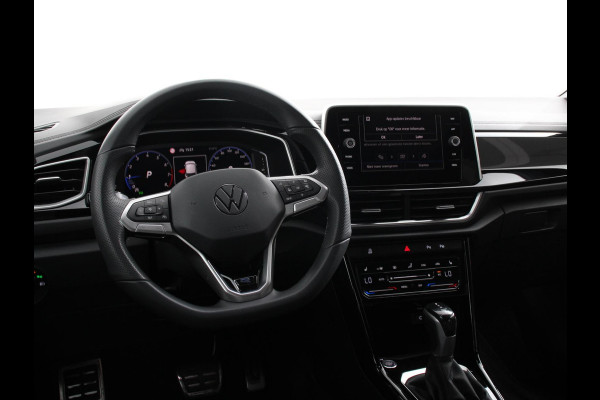 Volkswagen T-Roc 1.5 eTsi R-Line Edition Automaat Navigatie Apple Carplay/Android Auto Camera Parkeersensoren Adaptive Cruise Control Stoelverwarming Virtual Cockpit Elektrische achterklep Getinte ramen Climate Control