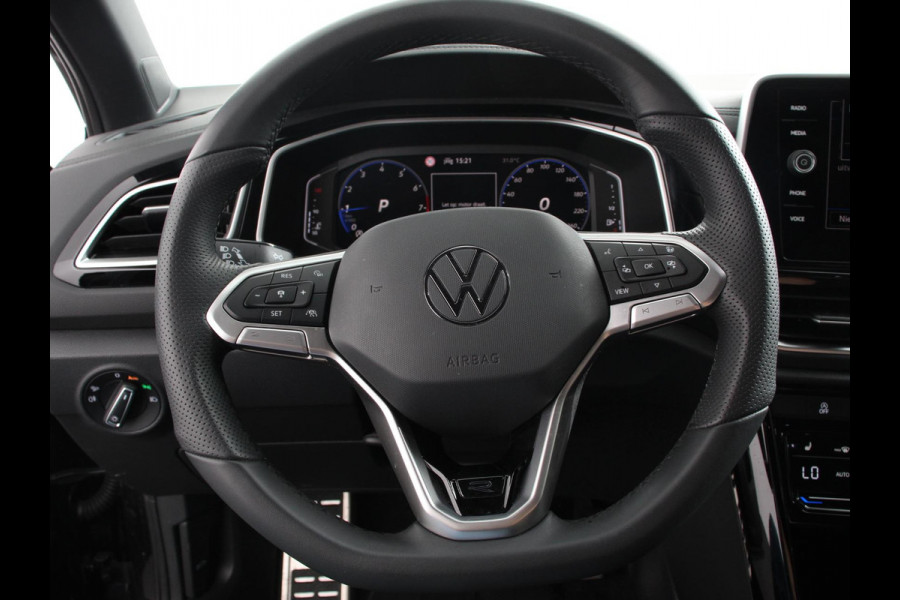 Volkswagen T-Roc 1.5 eTsi R-Line Edition Automaat Navigatie Apple Carplay/Android Auto Camera Parkeersensoren Adaptive Cruise Control Stoelverwarming Virtual Cockpit Elektrische achterklep Getinte ramen Climate Control