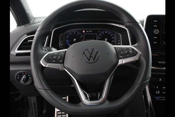 Volkswagen T-Roc 1.5 eTsi R-Line Edition Automaat Navigatie Apple Carplay/Android Auto Camera Parkeersensoren Adaptive Cruise Control Stoelverwarming Virtual Cockpit Elektrische achterklep Getinte ramen Climate Control
