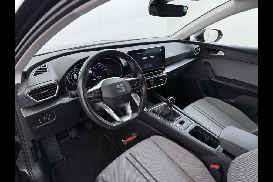 Seat Leon Sportstourer 1.5T 131PK Adap.Cruise Trekhaak Camera Navi Apple Carplay Android Pdc 3-Zone Ecc Style Business Intense Lmv Led Bluetooth Keyless Isofix 1.400KG Trekgewicht Rijstrooksensor 1e Eigenaar Dealeronderhouden Origineel Nederlandse Auto