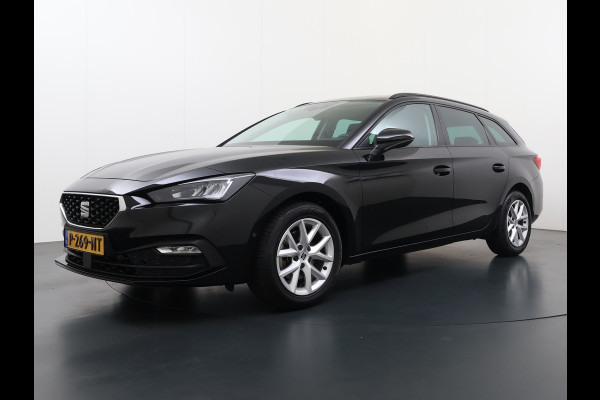 Seat Leon Sportstourer 1.5T 131PK Adap.Cruise Trekhaak Camera Navi Apple Carplay Android Pdc 3-Zone Ecc Style Business Intense Lmv Led Bluetooth Keyless Isofix 1.400KG Trekgewicht Rijstrooksensor 1e Eigenaar Dealeronderhouden Origineel Nederlandse Auto