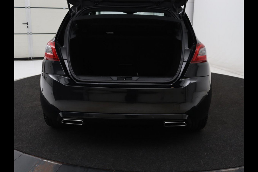 Peugeot 308 1.2 PureTech Blue Lease GT Panoramadak | 360 camera | Adaptive cruise | Carplay | Navigatie | DAB+ | Dodehoek herkenning | Sfeerverlichting | Climate control | Stoelverwarming