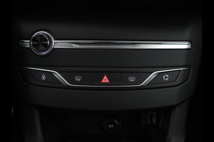 Peugeot 308 1.2 PureTech Blue Lease GT Panoramadak | 360 camera | Adaptive cruise | Carplay | Navigatie | DAB+ | Dodehoek herkenning | Sfeerverlichting | Climate control | Stoelverwarming