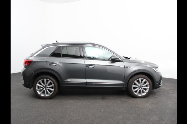 Volkswagen T-Roc 1.5 eTsi R-Line Edition Automaat Navigatie Apple Carplay/Android Auto Camera Parkeersensoren Adaptive Cruise Control Stoelverwarming Virtual Cockpit Elektrische achterklep Getinte ramen Climate Control