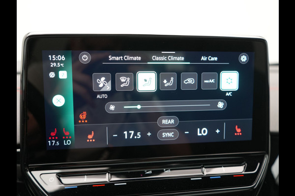 Volkswagen ID.4 GTX 4Motion 77 kWh 300pk Dealer O.H. | Trekhaak Af Fabriek | Panodak | Adaptive Cruise | IQ Light | Sportstoelen Verwarmd | Sfeerverlichting | Apple Carplay | Navigatie | DAB | 21".M | Virtual Cockpit |
