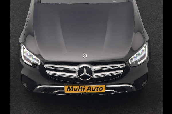 Mercedes-Benz GLC 300e 4MATIC Business Solution AMG PHEV 313pk Dealer O.H. | Panodak | Head Up | Camera | Alcantara Sportstoelen Verwarmd | Sfeerverlichting | Keyless | Blis | Apple Carplay | Cruise Control | Navigatie | DAB | Plug In Hybrid |