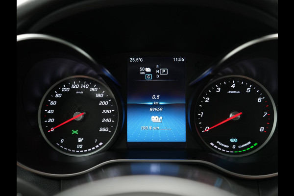 Mercedes-Benz GLC 300e 4MATIC Business Solution AMG PHEV 313pk Dealer O.H. | Panodak | Head Up | Camera | Alcantara Sportstoelen Verwarmd | Sfeerverlichting | Keyless | Blis | Apple Carplay | Cruise Control | Navigatie | DAB | Plug In Hybrid |