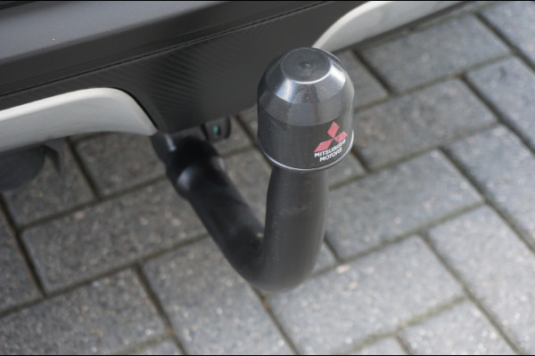 Mitsubishi Eclipse Cross 163PK First Edition AUTOM. | TREKHAAK | CAMERA | WINTERPACK