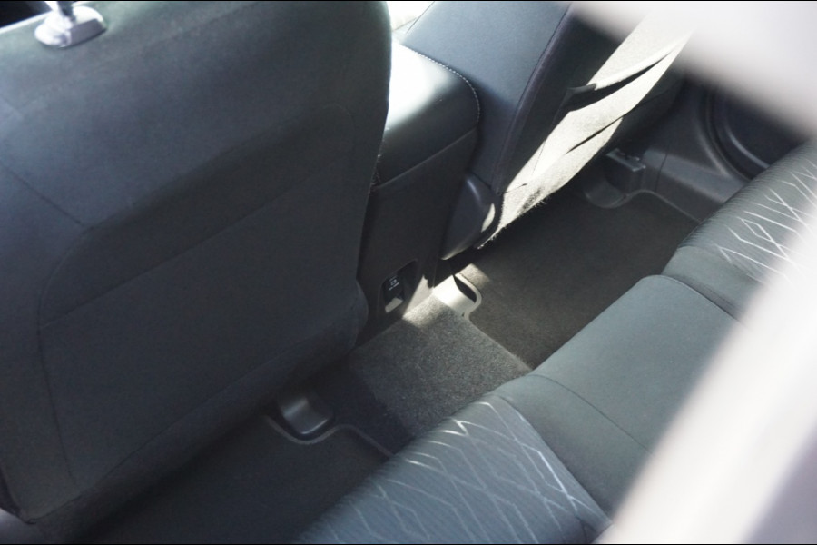 Mitsubishi Eclipse Cross 163PK First Edition AUTOM. | TREKHAAK | CAMERA | WINTERPACK
