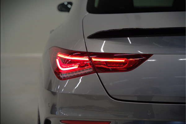 Mercedes-Benz CLA-Klasse 180 Business Solution AMG | Stoelverwarming | Parkeersensoren | Navigatie | Cruise Control | Ambiance Verlichting | Keyless | Camera | Climate Control
