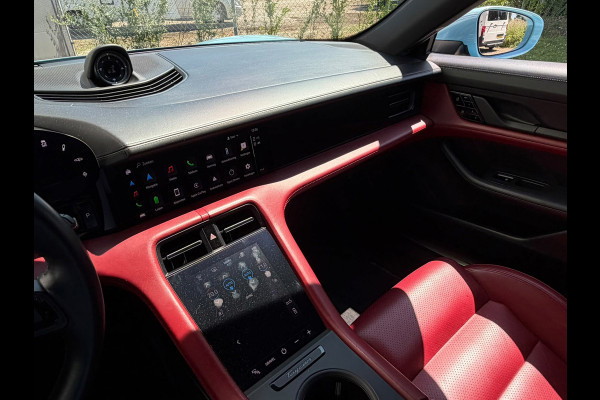 Porsche Taycan Cross Turismo 4S 93 kWh | 4 Wiel besturing | Bose | Camera | Ijsblauw Metallic | 490PK