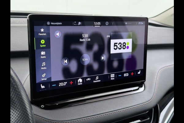 Škoda ENYAQ iV Pano.Dak Leer 20" Stuur+Stoel+Achterb.-Verwarmd 3-Zone Ecc Navi Apple Carplay Android Auto Draadloze Telefoonlader iV 60 SOH 90.6% Elek.Achterklep Privacy Glas Lmv Led Pdc Isofix DAB Lane Assist Dealeronderhouden Origineel Nederlandse Auto Zeer Compleet