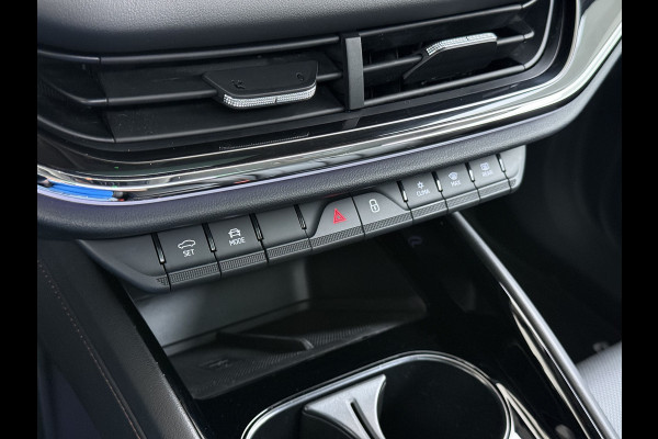 Škoda ENYAQ iV Pano.Dak Leer 20" Stuur+Stoel+Achterb.-Verwarmd 3-Zone Ecc Navi Apple Carplay Android Auto Draadloze Telefoonlader iV 60 SOH 90.6% Elek.Achterklep Privacy Glas Lmv Led Pdc Isofix DAB Lane Assist Dealeronderhouden Origineel Nederlandse Auto Zeer Compleet