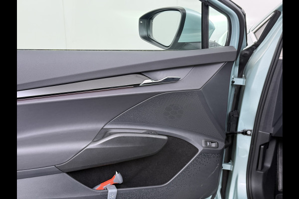 Škoda ENYAQ iV Pano.Dak Leer 20" Stuur+Stoel+Achterb.-Verwarmd 3-Zone Ecc Navi Apple Carplay Android Auto Draadloze Telefoonlader iV 60 SOH 90.6% Elek.Achterklep Privacy Glas Lmv Led Pdc Isofix DAB Lane Assist Dealeronderhouden Origineel Nederlandse Auto Zeer Compleet