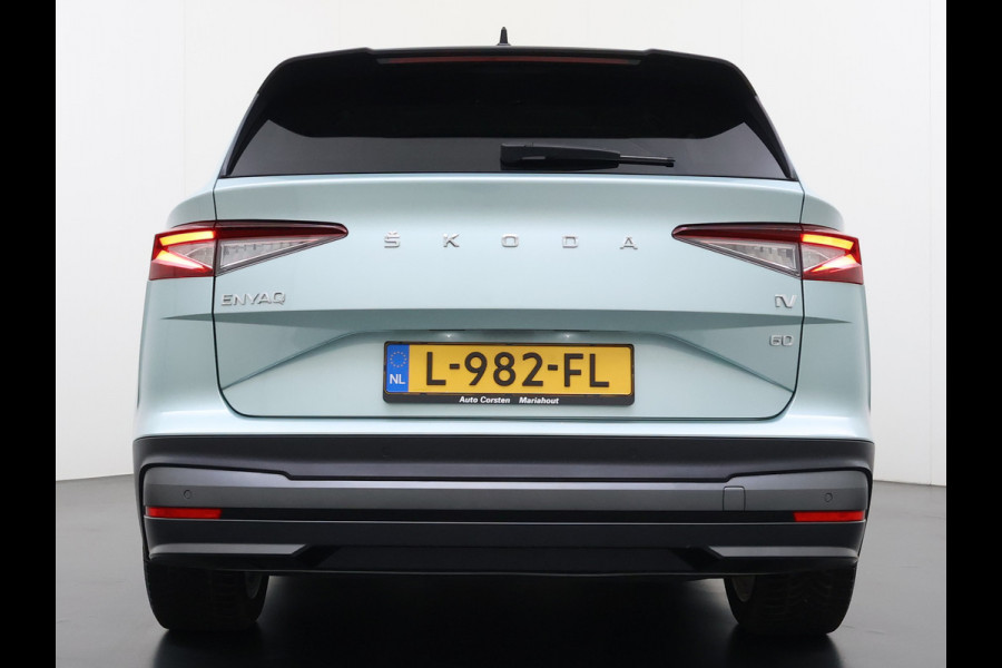 Škoda ENYAQ iV Pano.Dak Leer 20" Stuur+Stoel+Achterb.-Verwarmd 3-Zone Ecc Navi Apple Carplay Android Auto Draadloze Telefoonlader iV 60 SOH 90.6% Elek.Achterklep Privacy Glas Lmv Led Pdc Isofix DAB Lane Assist Dealeronderhouden Origineel Nederlandse Auto Zeer Compleet