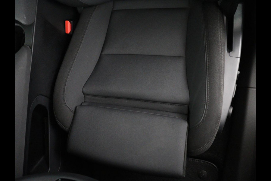 Polestar 2 Standard Range Single Motor 63kWh | SOH 89.9% | Warmtepomp | Panoramadak | Trekhaak | SOH 89.9% | Warmtepomp | Panoramadak | Trekhaak | 360 camera | Harman/Kardon | Memory | Full LED | Plus Pack
