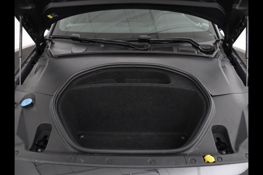 Polestar 2 Standard Range Single Motor 63kWh | SOH 89.9% | Warmtepomp | Panoramadak | Trekhaak | SOH 89.9% | Warmtepomp | Panoramadak | Trekhaak | 360 camera | Harman/Kardon | Memory | Full LED | Plus Pack