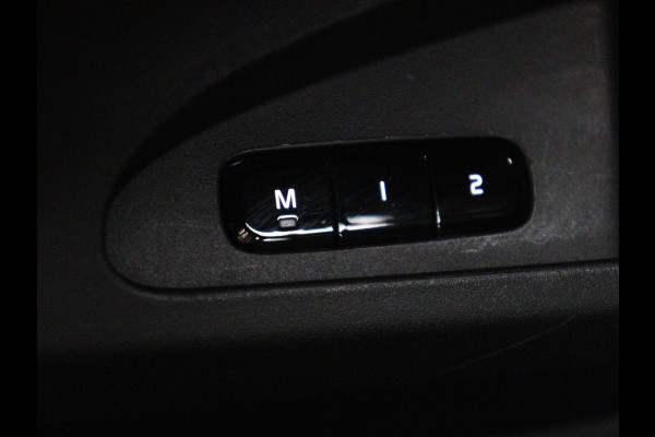 Polestar 2 Standard Range Single Motor 63kWh | SOH 89.9% | Warmtepomp | Panoramadak | Trekhaak | SOH 89.9% | Warmtepomp | Panoramadak | Trekhaak | 360 camera | Harman/Kardon | Memory | Full LED | Plus Pack