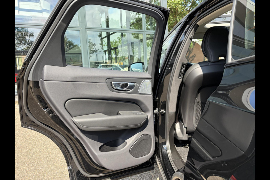 Volvo XC60 2.0 T8 Plug-in hybrid AWD Ultra Dark T8 12 MND. BOVAG GARANTIE | HEAD UP | PANORAMA DAK | ACHTERUITRIJ CAMERA | BOWERS & WILKINS | MEM. SEATS | STOEL+STUUR VERWARMING |
