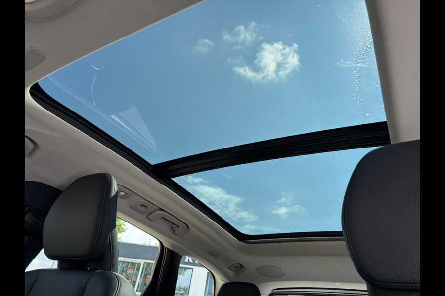 Volvo XC60 2.0 T8 Plug-in hybrid AWD Ultra Dark T8 12 MND. BOVAG GARANTIE | HEAD UP | PANORAMA DAK | ACHTERUITRIJ CAMERA | BOWERS & WILKINS | MEM. SEATS | STOEL+STUUR VERWARMING |