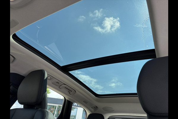 Volvo XC60 2.0 T8 Plug-in hybrid AWD Ultra Dark T8 12 MND. BOVAG GARANTIE | HEAD UP | PANORAMA DAK | ACHTERUITRIJ CAMERA | BOWERS & WILKINS | MEM. SEATS | STOEL+STUUR VERWARMING |